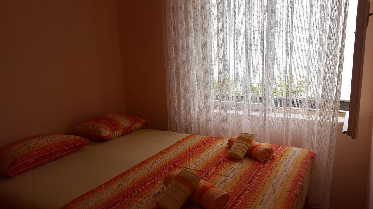 Apartments Radulovic Улцинь Екстер'єр фото