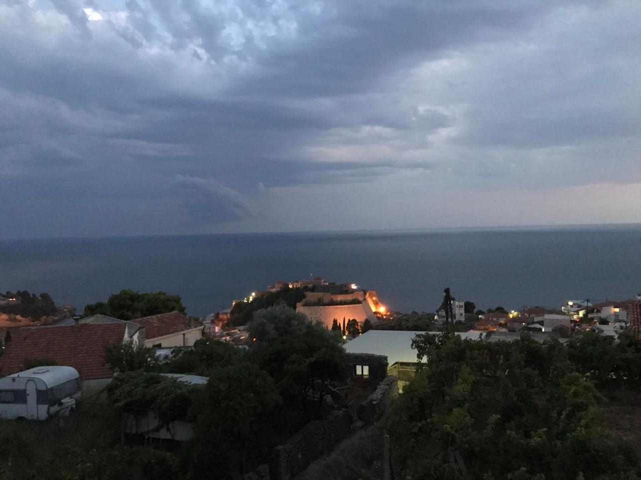 Apartments Radulovic Улцинь Екстер'єр фото